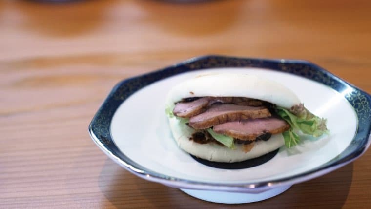 中華バル スミカ 鴨バーガー